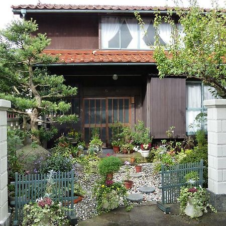 Guesthouse Higashi Fujitatei 신온센정 외부 사진