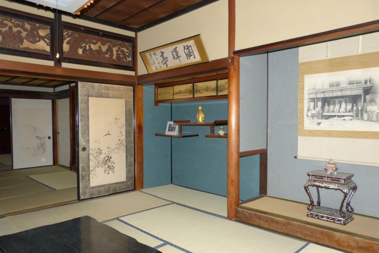 Guesthouse Higashi Fujitatei 신온센정 외부 사진